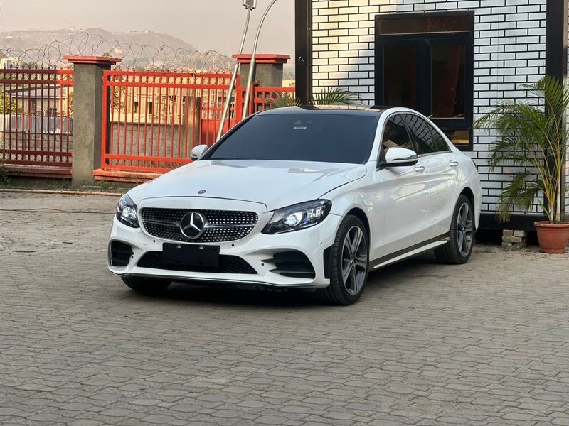 Thumbnail 7 of 2016 Mercedes-Benz C-Class C300